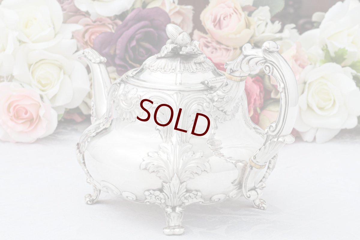 画像4: アンティークシルバー、アンティーク銀器、純銀製(925) 1839年  ヴィクトリア時代時代初期アカンサス紋様　ティー 3点セット (4)