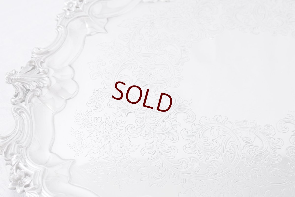 画像4: アンティークシルバー、アンティーク銀器、純銀製(925) 1885年 希少特級  美彫刻 バーナード  大型脚付きトレイ (4)