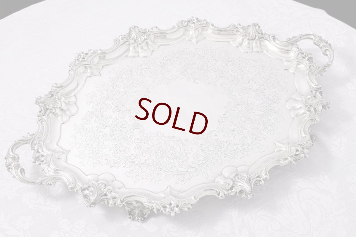 画像2: アンティークシルバー、アンティーク銀器、純銀製(925) 1885年 希少特級  美彫刻 バーナード  大型脚付きトレイ (2)