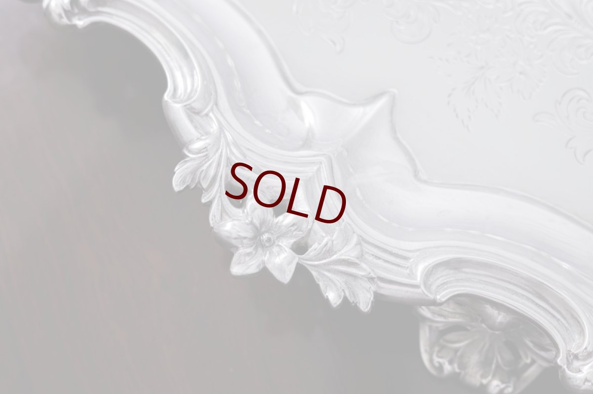 画像9: アンティークシルバー、アンティーク銀器、純銀製(925) 1885年 希少特級  美彫刻 バーナード  大型脚付きトレイ (9)