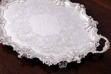 画像7: アンティークシルバー、アンティーク銀器、純銀製(925) 1885年 希少特級  美彫刻 バーナード  大型脚付きトレイ (7)