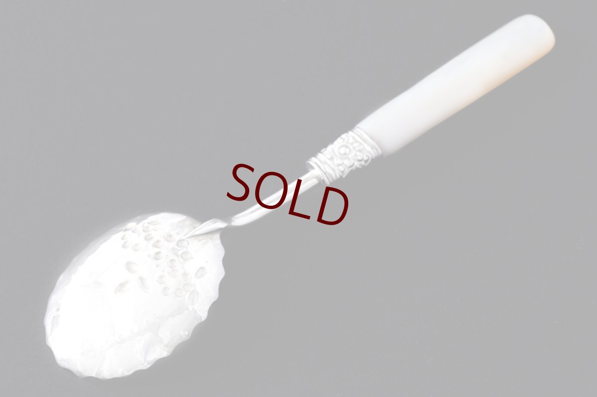 画像7: アンティークシルバー　アンティーク銀器　シルバープレート製　ヴィクトリアン 白蝶貝ハンドル　アフタヌーンティーセット  (7)