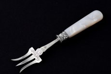 画像4: アンティークシルバー　アンティーク銀器　シルバープレート製　ヴィクトリアン 白蝶貝ハンドル　アフタヌーンティーセット  (4)