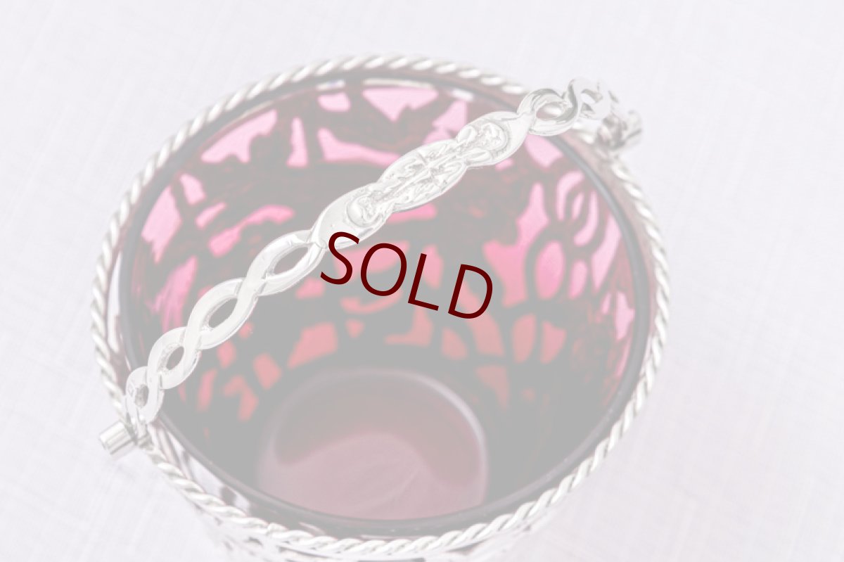 画像6: アンティークシルバー　アンティーク銀器　純銀製(925)　1901年　鳥とお花の透かし細工 クランベリーグラス　小さ目シュガーバスケット  (6)