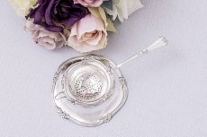 画像1: アンティーク銀器　ヴィンテージシルバー　純銀製(925)　アメリカ製　お花とロココ調スクロールが素敵なスタンド付きティーストレイナー (1)