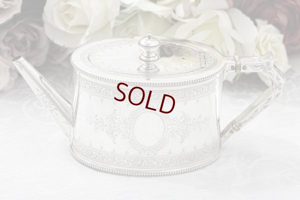 画像2: アンティークシルバー　アンティーク銀器　純銀製（925）1872年　花とリボンのエングレービング　バチェラーサイズティーセット