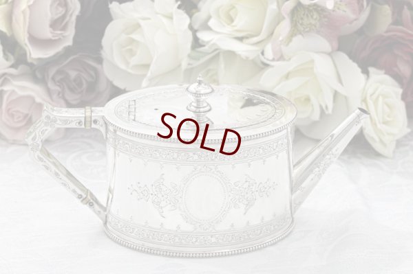 画像9: アンティークシルバー　アンティーク銀器　純銀製（925）1872年　花とリボンのエングレービング　バチェラーサイズティーセット