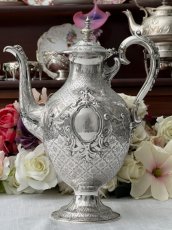 画像7: アンティークシルバー、純銀製（925）1861年 特級 総手彫り彫刻　ティー＆コーヒー4点セット (7)