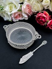 画像1: アンティークシルバー、アンティーク銀器、純銀製（925）1910年　総透かし細工 リボンのハンドル　バターディッシュ、バターナイフセット (1)