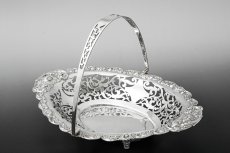 画像6: アンティークシルバー、アンティーク銀器、純銀製（925）1903年　お花の縁飾り 透かし細工　ケーキバスケット (6)