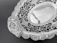 画像8: アンティークシルバー、アンティーク銀器、純銀製（925）1903年　お花の縁飾り 透かし細工　ケーキバスケット