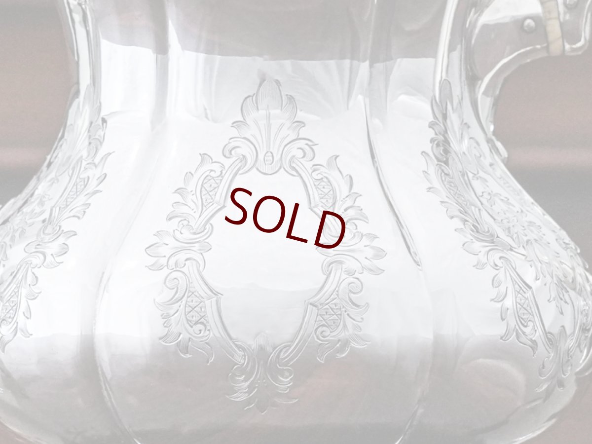 画像6: アンティークシルバー、アンティーク銀器、純銀製(925)　1859年　美しいスクロールとシールド装飾　手彫り彫刻　小さめ　ティーポット (6)