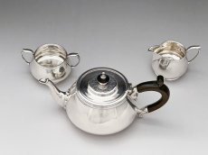 画像3: アンティークシルバー、アンティーク銀器　純銀製(925)1914,1936,1939年　バーナード制作　鏡面が美しいバチェラーティーセット (3)