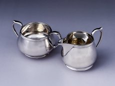 画像9: アンティークシルバー、アンティーク銀器　純銀製(925)1914,1936,1939年　バーナード制作　鏡面が美しいバチェラーティーセット (9)