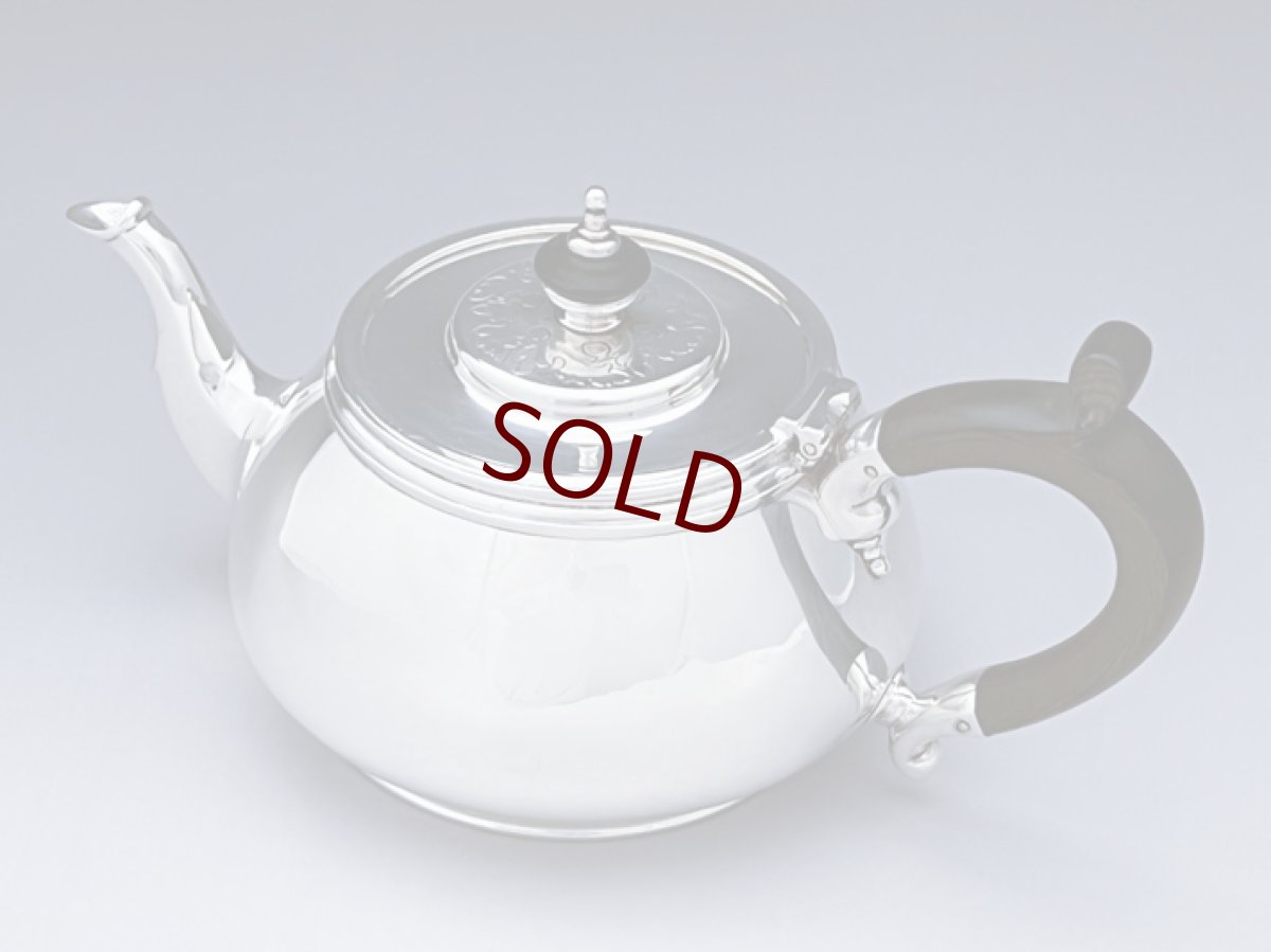 画像5: アンティークシルバー、アンティーク銀器　純銀製(925)1914,1936,1939年　バーナード制作　鏡面が美しいバチェラーティーセット (5)