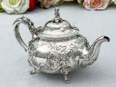 画像5: アンティークシルバー、アンティーク銀器、純銀製（925）1853年 ロココスタイル 薔薇、お花、エンジェルの彫刻　バチェラーサイズ　ティーポット (5)