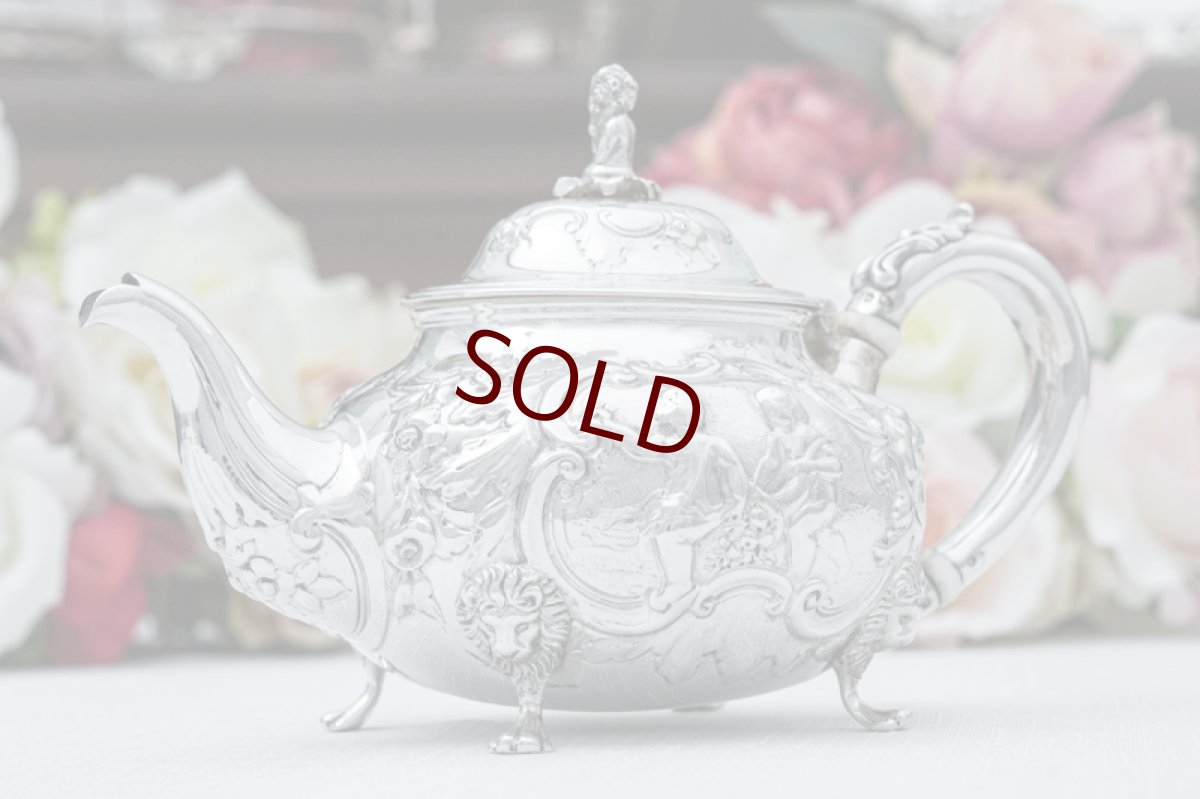 画像3: アンティークシルバー、アンティーク銀器、純銀製（925）1853年 ロココスタイル 薔薇、お花、エンジェルの彫刻　バチェラーサイズ　ティーポット (3)