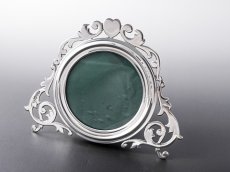 画像3: アンティークシルバー、アンティーク銀器、純銀製（925）1899年　スクロールとハート装飾の写真立て　 (3)