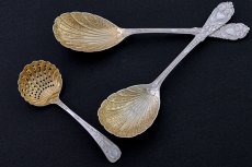 画像5: アンティークシルバー、アンティーク銀器、シルバープレート製 1884年 金鍍金ボウル デザートサービングカトラリーセット (5)