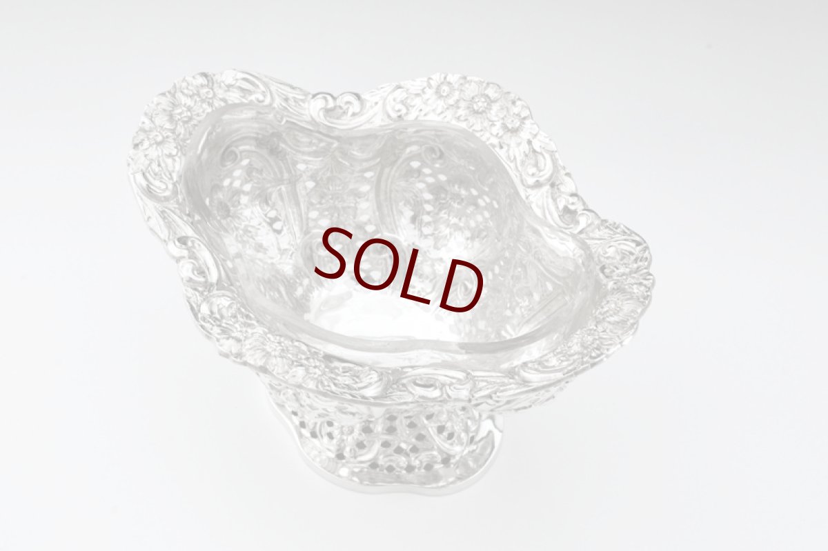 画像6: アンティークシルバー、アンティーク銀器、純銀製（925）1892年 ヴィクトリアンロココ彫刻と透かし細工 グラスとグリル付きローズボウル (6)