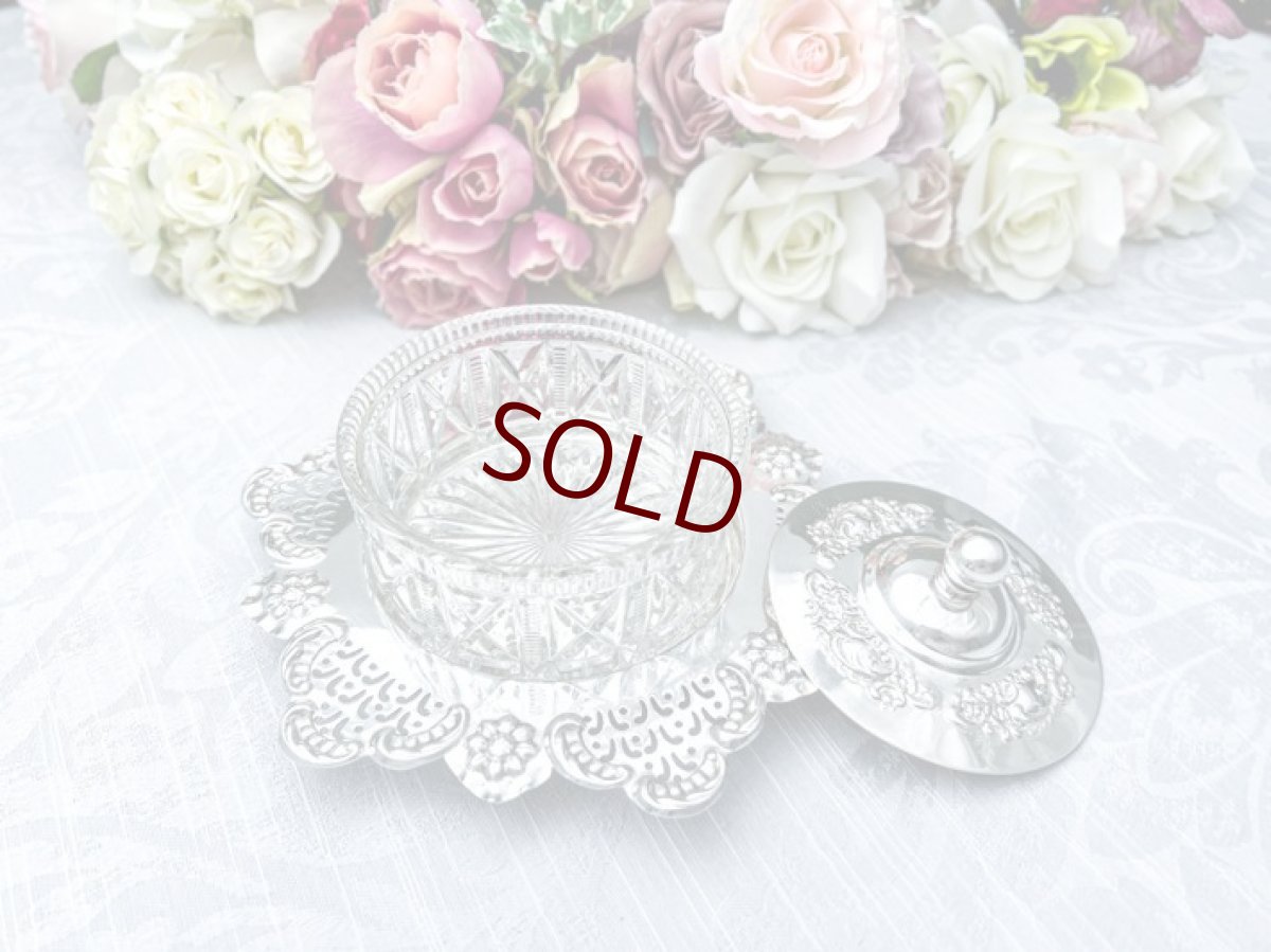 画像7: アンティークシルバー アンティーク銀器 シルバープレート製  スクロールとお花、透かし細工　バターディッシュ (7)