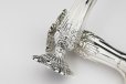 画像10: アンティークシルバー、アンティーク銀器、純銀製(925)  1911年　Walker & Hall　可愛らしい小さ目サイズ　スクロールとロカイユ装飾の一輪挿し　ペアセット