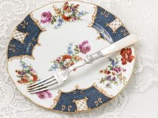 画像14: アンティークシルバー、アンティーク銀器、シルバープレート製　ヴィクトリア時代後期 白蝶貝 美スクロールの彫刻 デザートカトラリー6組セット (14)