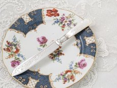 画像13: アンティークシルバー、アンティーク銀器、シルバープレート製　ヴィクトリア時代後期 白蝶貝 美スクロールの彫刻 デザートカトラリー6組セット (13)