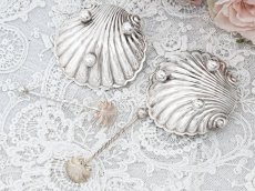 画像7: アンティークシルバー、アンティーク銀器、純銀製（925）1903年制作 かわいらしいシェル型　ソルト＆ペッパーディッシュセット (7)