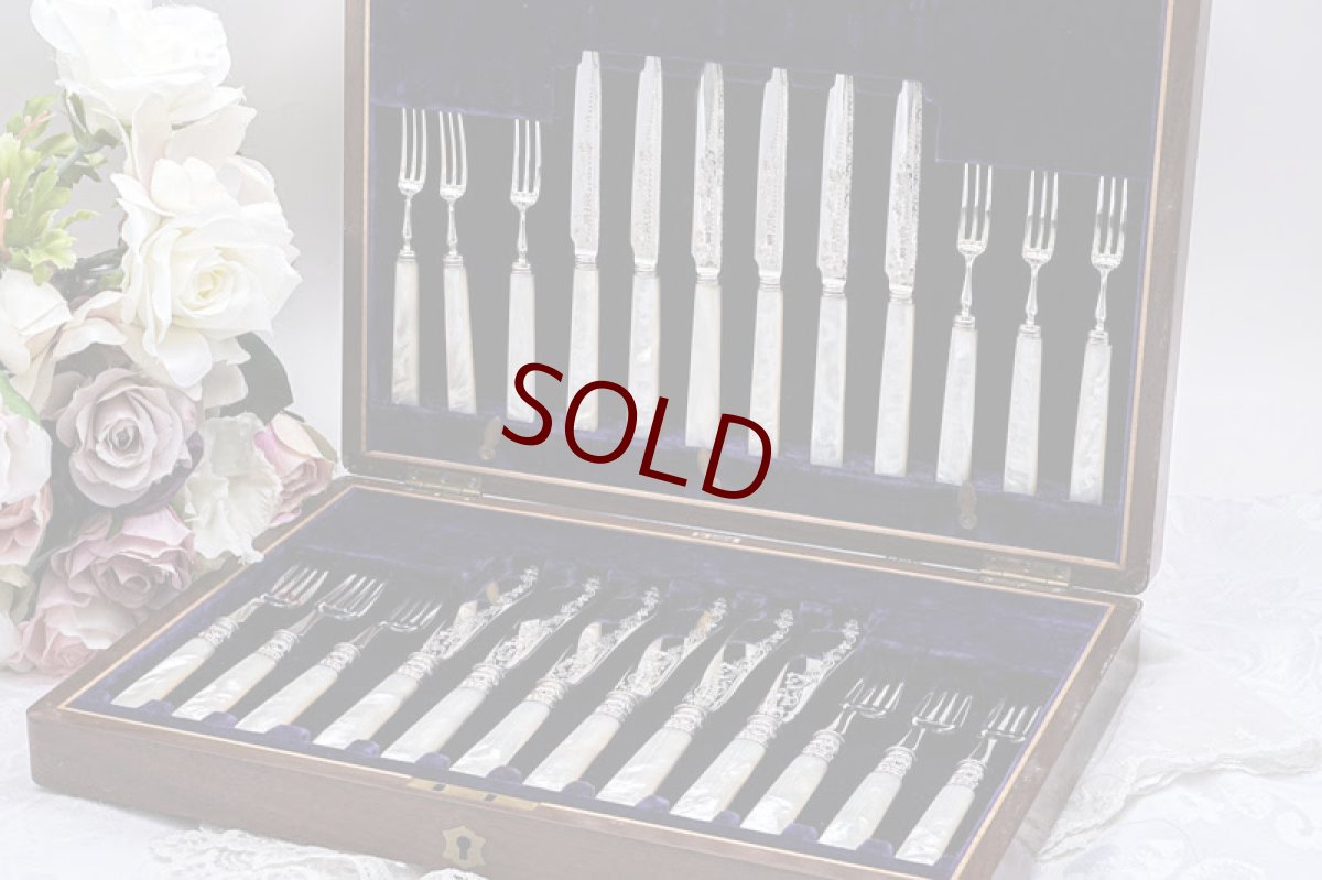 画像2: アンティークシルバー、アンティーク銀器、希少 純銀製(925) 白蝶貝ハンドル  フィッシュカトラリー6組&デザートカトラリー6組 24本セット (2)