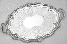 画像2: アンティークシルバー、アンティーク銀器、純銀製(925) 1902年 特級品 バーナード制作  ロカイユとスクロール装飾の見事な大型トレイ (2)
