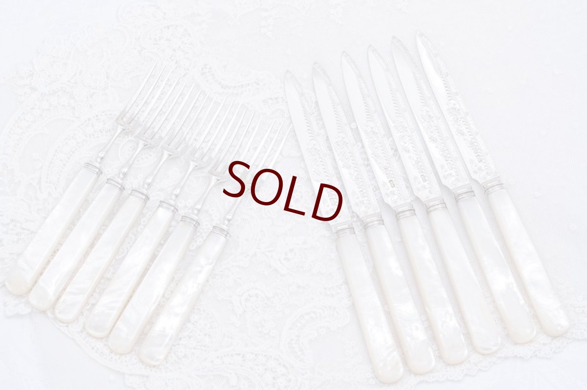 画像9: アンティークシルバー、アンティーク銀器、希少 純銀製(925) 白蝶貝ハンドル  フィッシュカトラリー6組&デザートカトラリー6組 24本セット (9)