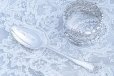 画像6: アンティークシルバー、純銀製（925）1927-28年 マッピン＆ウェッブ  クリスニング 美透かし細工　エッグカップ3点セット (6)