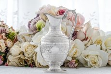 画像9: アンティークシルバー、アンティーク銀器、シルバープレート製  ヴィクトリア時代後期 花とスクロールの手彫り彫刻　ティー３点セット (9)