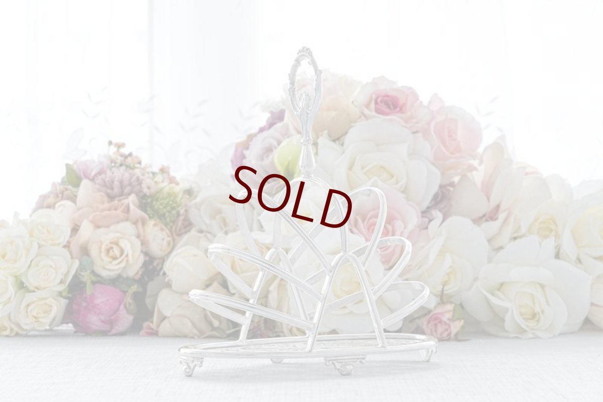 画像3: アンティークシルバー、アンティーク銀器、シルバープレート製、ヴィクトリア時代中期、 流れるようなスクロールの美透かし細工　ダブルトーストラック (3)