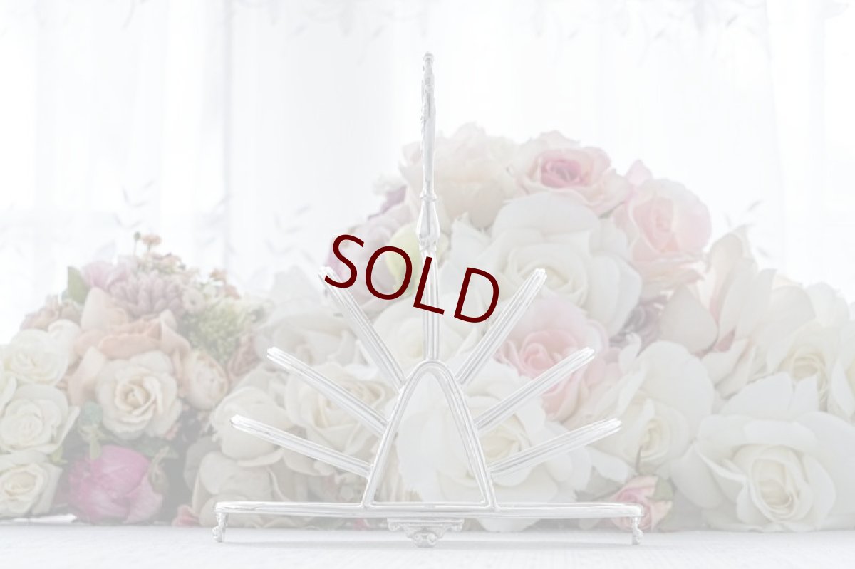 画像5: アンティークシルバー、アンティーク銀器、シルバープレート製、ヴィクトリア時代中期、 流れるようなスクロールの美透かし細工　ダブルトーストラック (5)