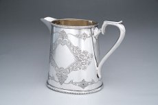 画像9: アンティークシルバー、アンティーク銀器、シルバープレート製　1900年前後　薔薇、お花、スクロールのエングレービング　ティー3点セット  (9)