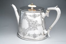 画像3: アンティークシルバー、アンティーク銀器、シルバープレート製　1900年前後　薔薇、お花、スクロールのエングレービング　ティー3点セット  (3)