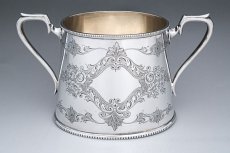 画像6: アンティークシルバー、アンティーク銀器、シルバープレート製　1900年前後　薔薇、お花、スクロールのエングレービング　ティー3点セット  (6)