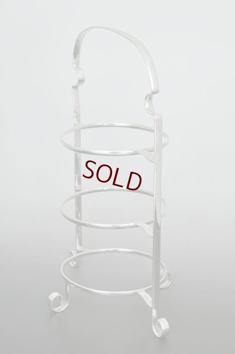 画像8: アンティークシルバー、アンティーク銀器、シルバープレート製　優美な透かし細工　三段　アフタヌーンティー　ケーキスタンド (8)