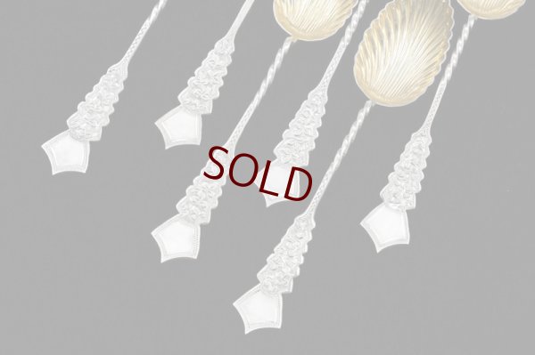 画像4: アンティークシルバー、アンティーク銀器、純銀製(925) パーシャルギルト シェル型ボウル スプーン、シュガートング、シフター、ティーキャディースプーンセット