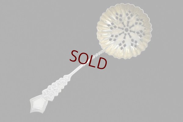 画像6: アンティークシルバー、アンティーク銀器、純銀製(925) パーシャルギルト シェル型ボウル スプーン、シュガートング、シフター、ティーキャディースプーンセット