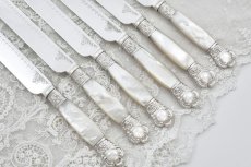 画像4: アンティークシルバー、アンティーク銀器、シルバープレート製 1897年ごろ マッピン＆ウェッブ　美装飾白蝶貝 デザートカトラリー6組セット (4)