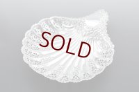 アンティークシルバー、アンティーク銀器、純銀製(925) 1902年  Atkin Brothers ロココスタイル 透かし細工が見事なシェル型ディッシュ