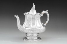 画像2: アンティークシルバー、アンティーク銀器、純銀製(925) 1845年 バーナード 特級 スクロールとお花のエングレービング　ティー&コーヒー４点セット (2)