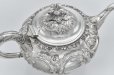 画像6: アンティークシルバー、アンティーク銀器、純銀製(925) 1842年  ヴィクトリア時代初期 可愛らしい花の摘み ロココ調 お花とスクロール装飾 ティー 3点セット