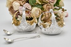 画像2: アンティークシルバー、アンティーク銀器純銀（925）1883年 可愛らしいバスケット型　スプーン付きソルト＆ペッパー (2)