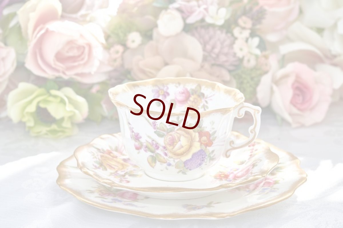 画像15: アンティーク陶磁器 ハマースレイ　ドレスデンスプレイズ　トリオセット　美しいハンドペイント　金彩とフローラルブーケ (15)