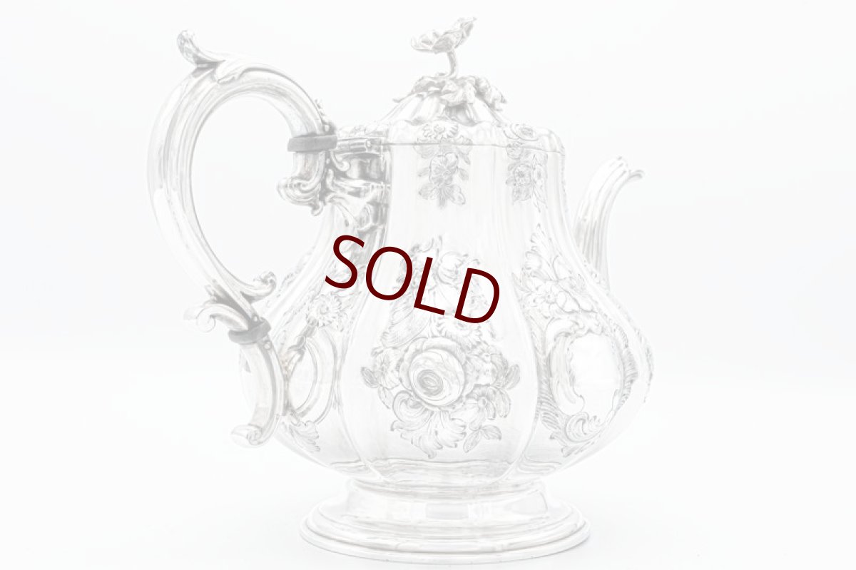 画像5: アンティークシルバー、アンティーク銀器、シルバープレート 特級 1859年 エルキントン 可憐なお花の摘み お花の彫刻ティー３点セット (5)