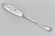 画像2: アンティークシルバー、アンティーク銀器、純銀製(925) 1894年 手彫り スクロール、小花のモチーフ バターナイフ (2)